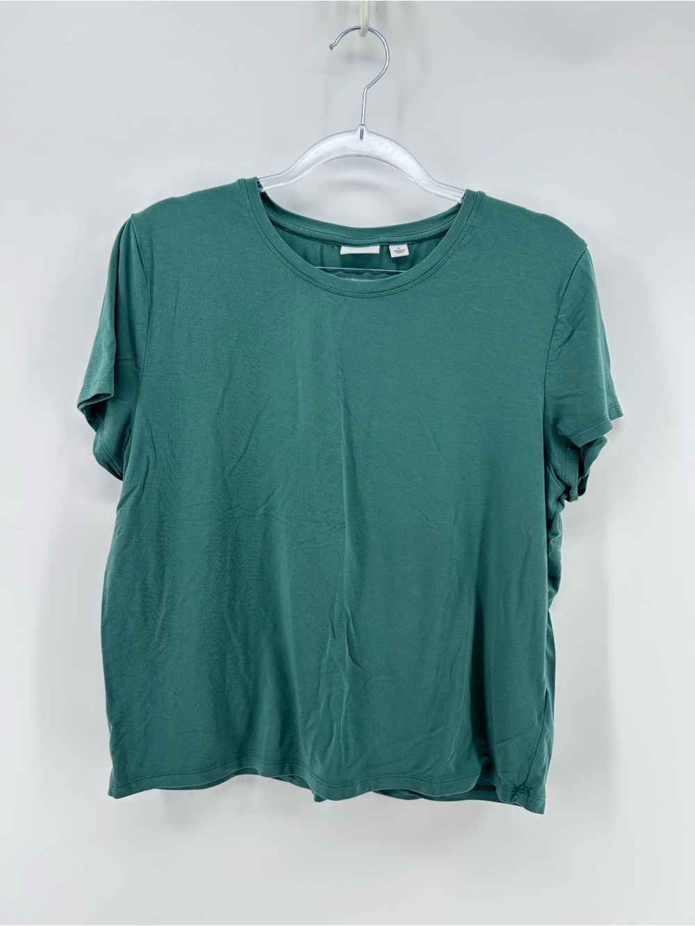 Aritzia Babaton short sleeve shirt Green Size Large L Cropped Soft Feel